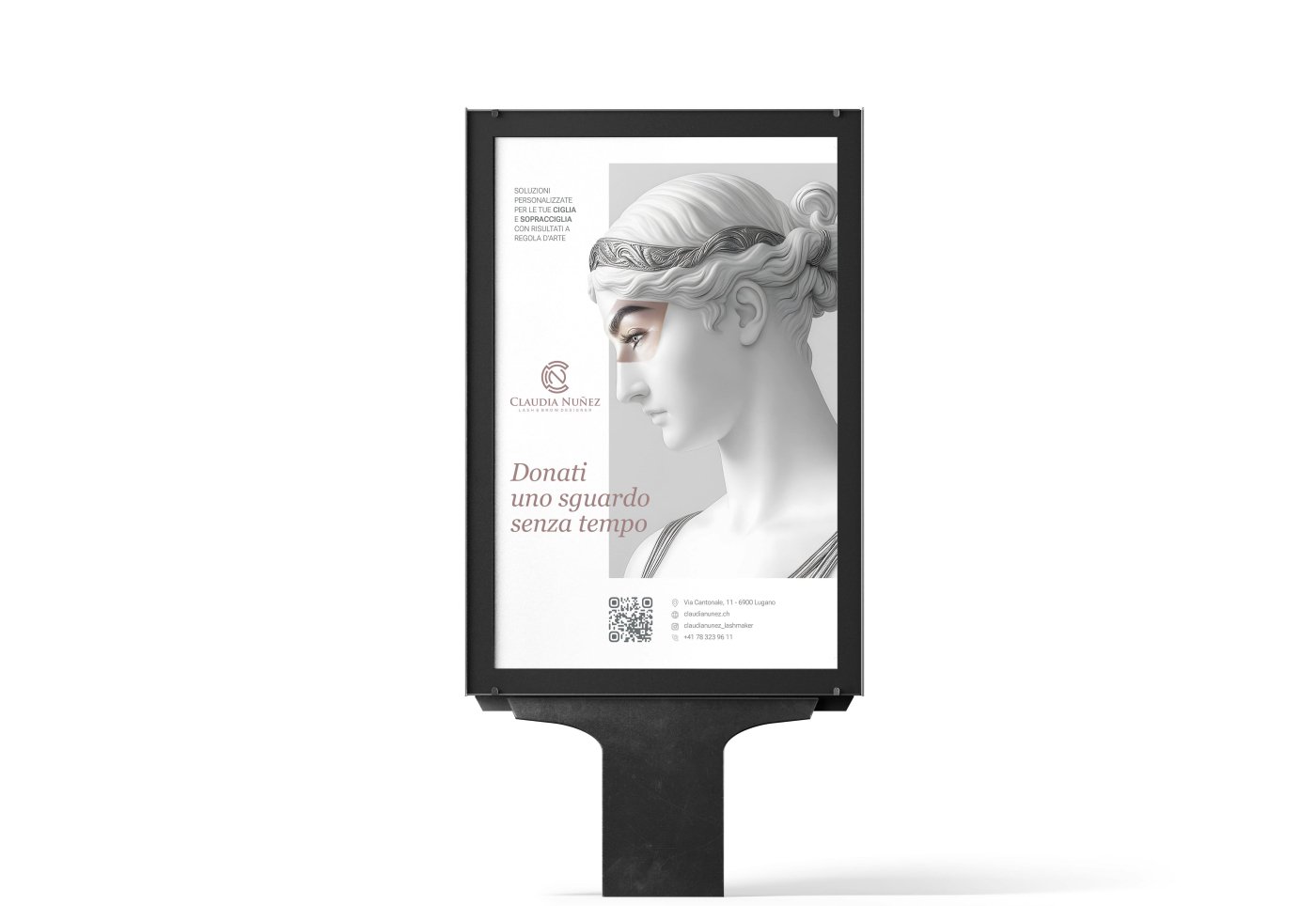 Seconda vista del mockup fotocamera F200 nel portfolio di Claudia Nunez